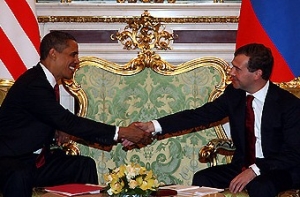 Медведев и Обама договорились [сократить стратегическое вооружение]