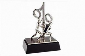 [Еврокомиссия требует дефицит] в 3% к 2012 году