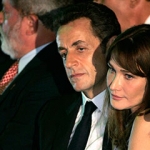 [На саммите G8 Карлу Бруни] обвинили в снобизме