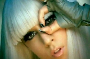 Lady GaGa и Бейонсе [выдвинуты на награды MTV в девяти номинациях]