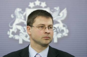 [Премьер надеется сгладить конфликт] с Народной партией