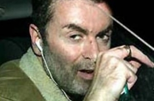 [Джордж Майкл едва не погиб] в автомобильной аварии