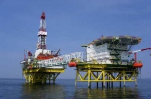 Польша и Кувейт хотят добывать нефть [в Латвии]