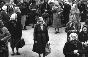 За три месяца [с работы ушло более 35,5 тысяч пенсионеров]