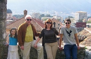 Британец бросил курить [после месяца на необитаемом острове]