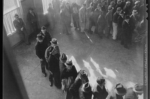 65% жителей Латвии [считают самой большой проблемой безработицу]