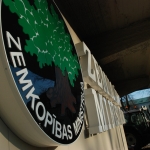 Коалиция не хочет [сокращать количество министерств]