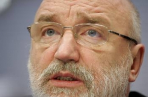 Экс-премьер: [придется принимать трудные] решения