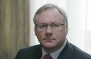 [Биркс написал письмо министру] здравоохранения