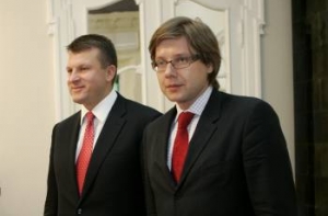 Ушакову и Шлесерсу выписали [штраф за неправильную парковку]