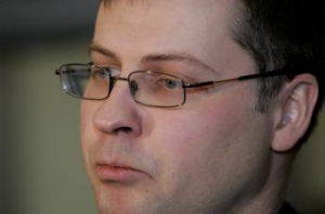 Премьер: [руководство Минздрава ведет] себя безответственно