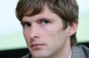 Эксперт: Риски политической нестабильности [сохраняются]