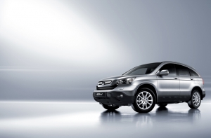 В Риге [угнан джип Honda CRV]