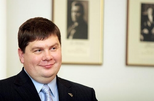 Газета: [Калвитис встретился с Путиным]