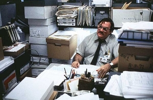 Латвийцы [занимаются на работе ерундой]