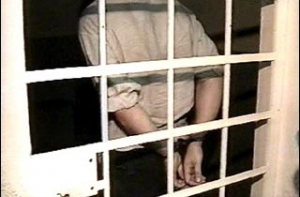 В Британии заключенный [отбывал срок за брата-близнеца]