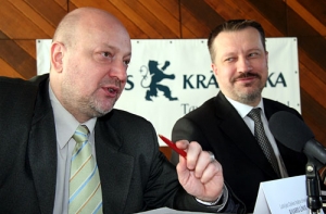 Министерство [культуры уволило с должности директора] театра Dailes