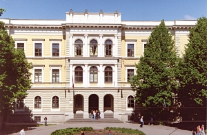 На больничный отправлен [целый класс 2-ой средней школы]