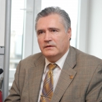 Яунслейнис: Зарплаты в самоуправлениях [сокращены, как требовалось]