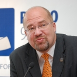 Крауклис: правительство [свергать никто не собирается]