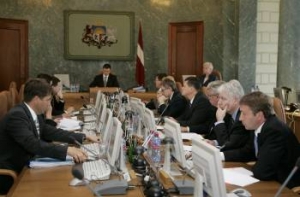 Социальные партнеры продолжат [диалог с правительством]