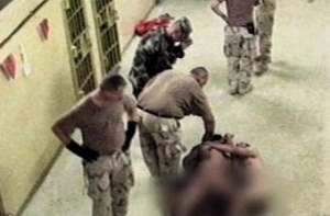 Пентагон запретил публиковать [снимки издевательств над пленными]