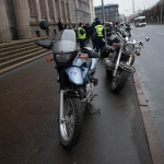 К Сейму придут пикетировать [около 100 мотоциклистов]