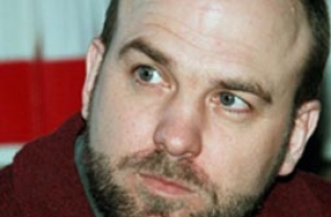 Специалист: Нужно мотивировать людей [получать латвийское гражданство]