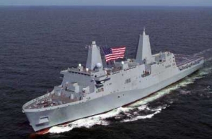 В Нью-Йорке спущен на воду корабль [из обломков Всемирного торгового центра]