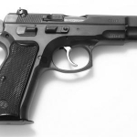 Профсоюз: [не надо дарить чиновникам] пистолеты