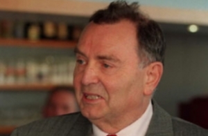 В Париже [умер Ив Роше]