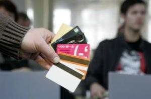 Swedbank прогнозирует возобновление кредитования