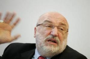 Годманис: поправки к бюджету могут [развалить правительство]