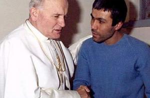 Покушавшийся на Папу Римского турок напишет новую Библию