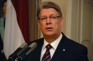 Заемщики считают президента «тряпкой»