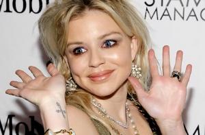 [Наследница Johnson & Johnson] умерла в возрасте 30 лет