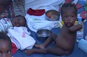 Гаитянских [детей-сирот усыновят по ускоренной] процедуре