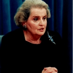 Олбрайт: России не следует быть «яйцом, которое учит курицу»