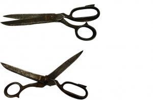 Индиец [два года носил в животе] ножницы