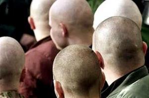 Латвию может [захлестнуть волна национализма]