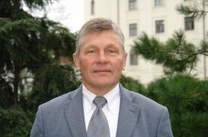 Депутат Винкелис [тоже отказался от депутатской] зарплаты