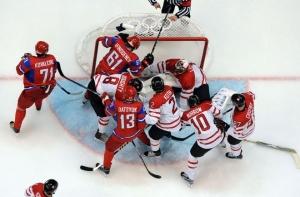 Сборная России по хоккею провалила матч с Канадой