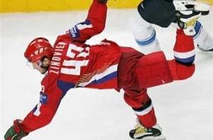 Российский хоккеист выбыл из строя до конца Олимпиады