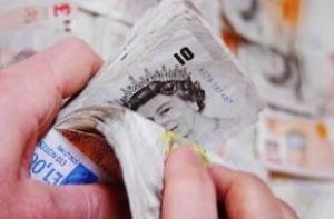 Великобритания обойдет Грецию по размерам дефицита