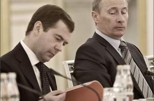 Медведев догоняет Путина