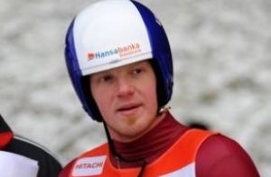 Латвийский саночник после второго заезда занял 11-е место