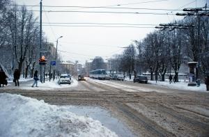 В Латвии осложнено движение транспорта