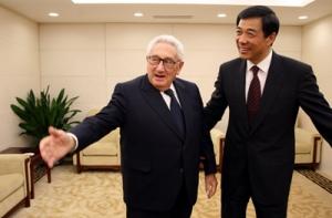 Киссинджер госпитализирован в Сеуле