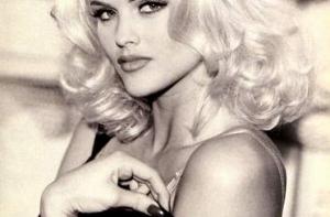 Наследники Анны Николь Смит не получат 300 млн долларов