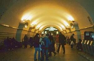 На станциях петербургского метро бомб не нашли